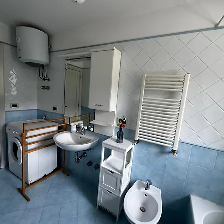 Green Relax Home In Sorrento Center