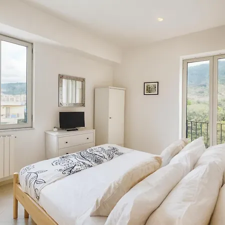 Green Relax Home In Sorrento Center סורנטו
