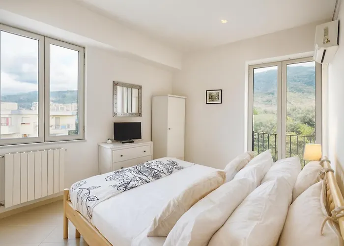 Relax In Center Sorrento